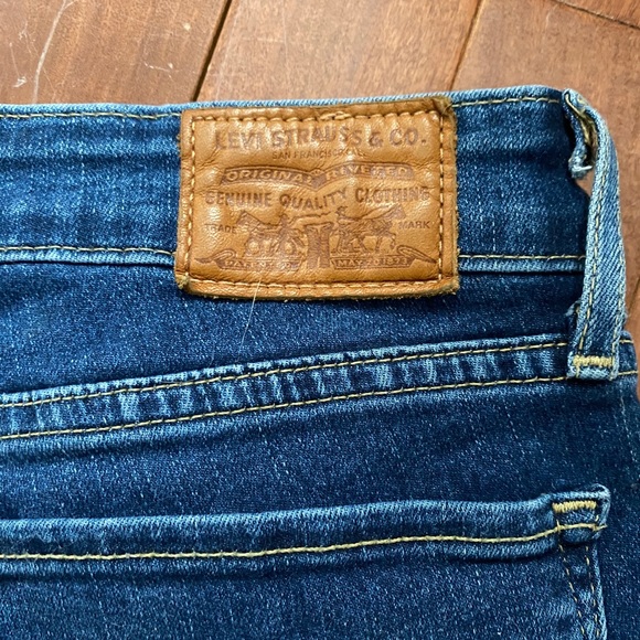 Levi’s jeans - Picture 2 of 3